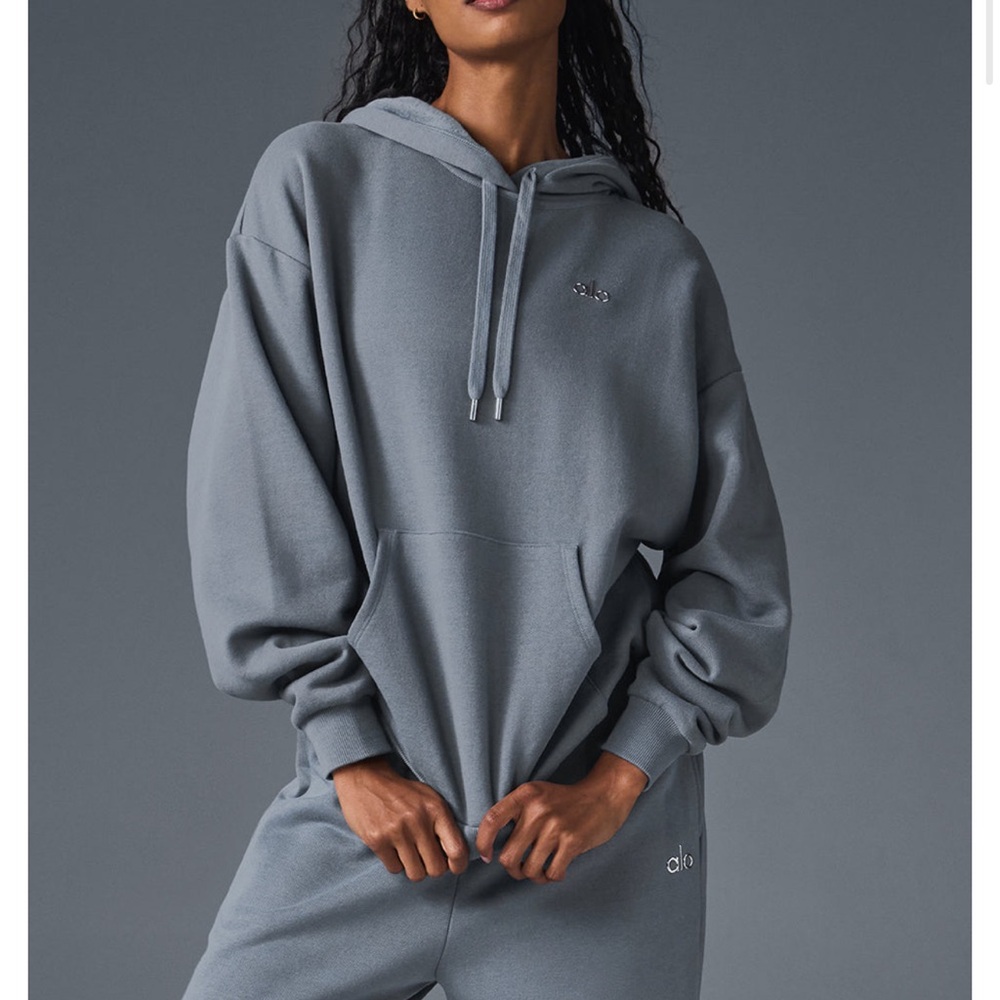 ALO Yoga steel gray accolade Women's Hoodie SOLD OUT ONLINE